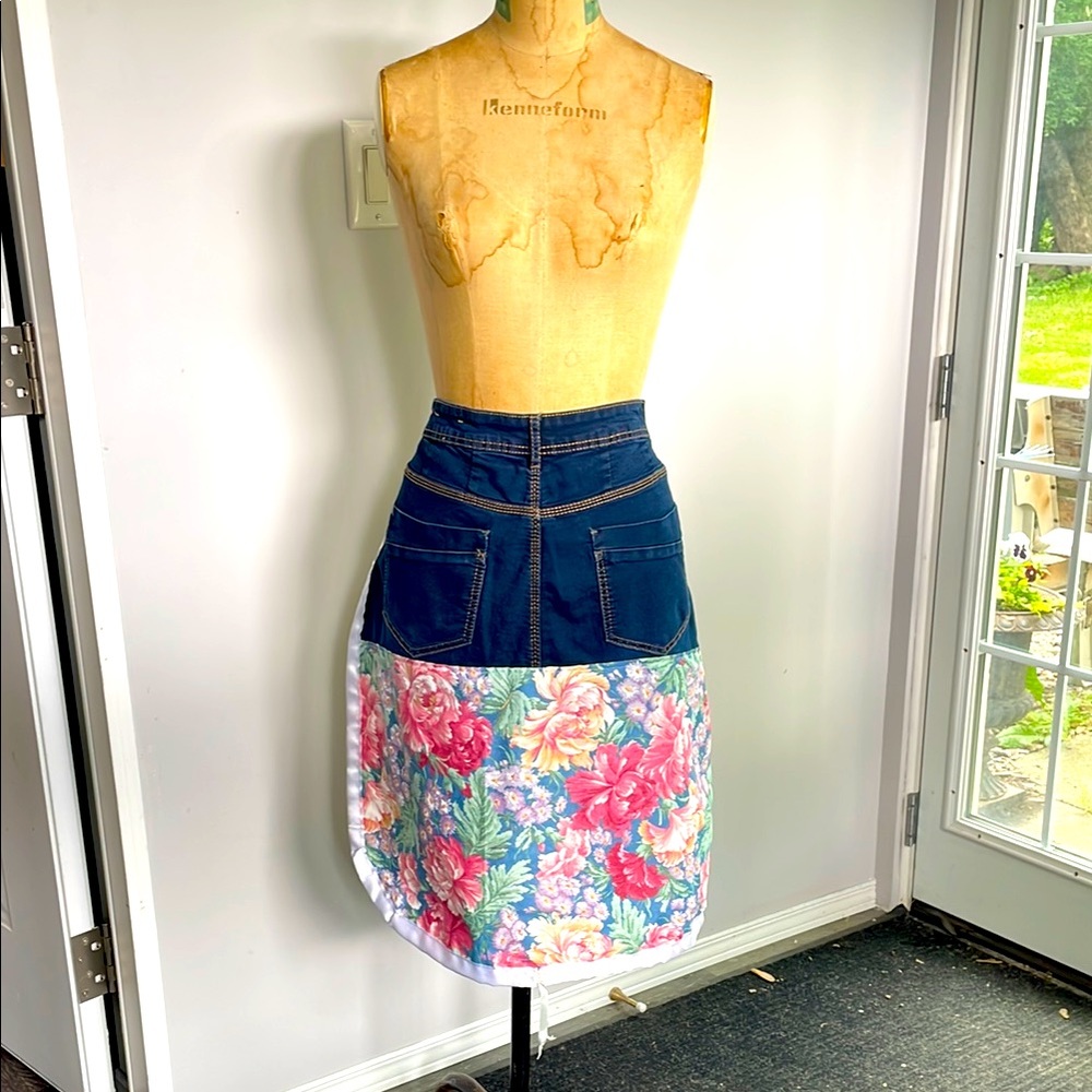 Upcycled Harvesting Apron